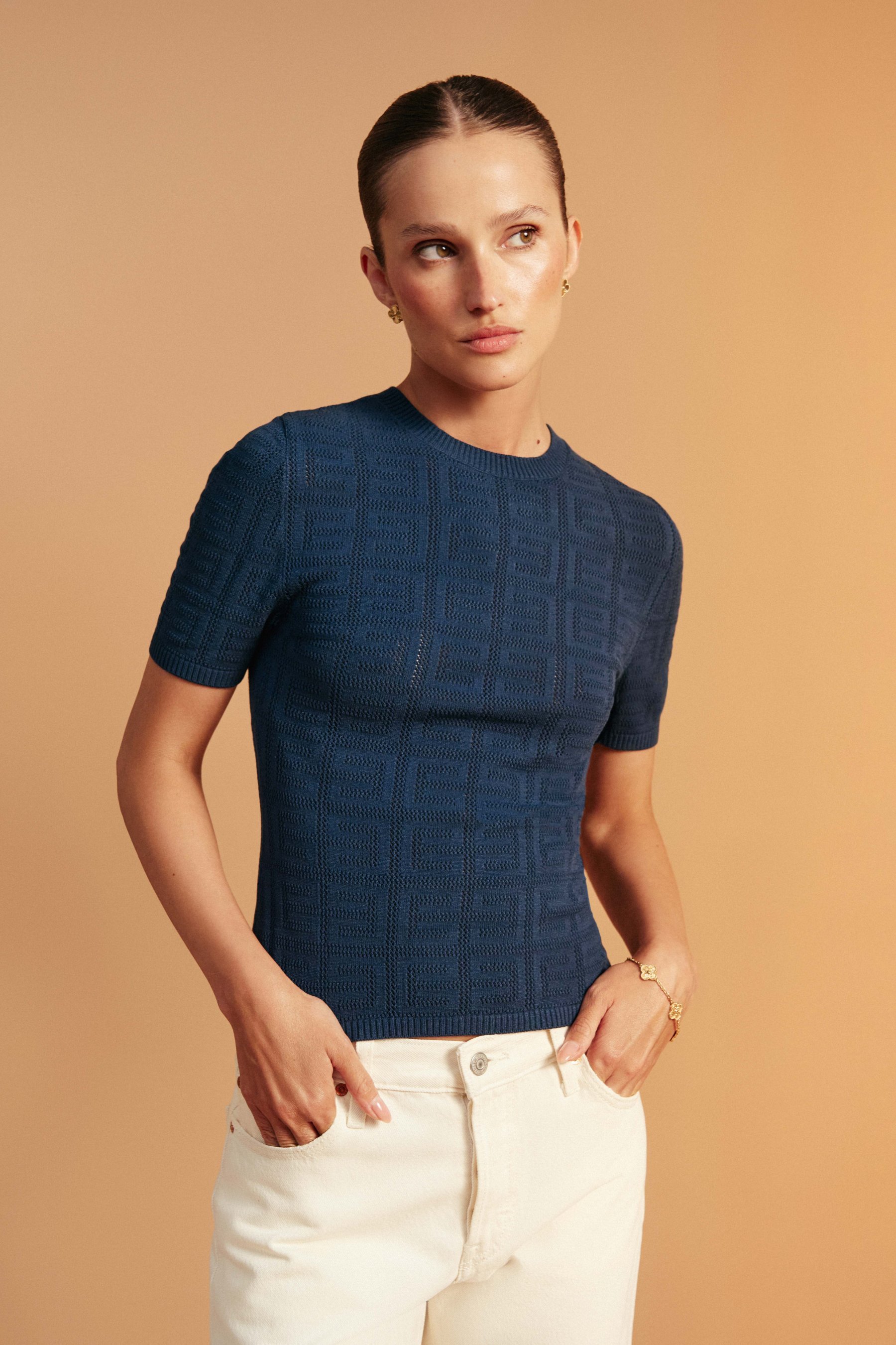Women's jumper blue, Mareoni — on model, waist-up